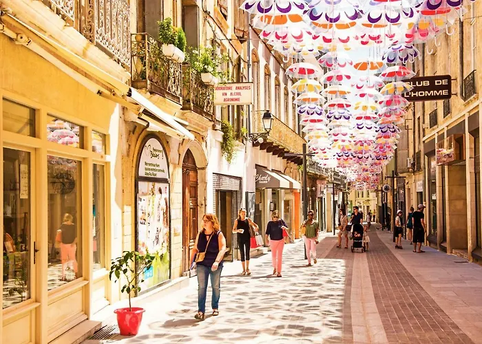 Beziersapart *** Vivre A La Francaise Comme Un Habitant